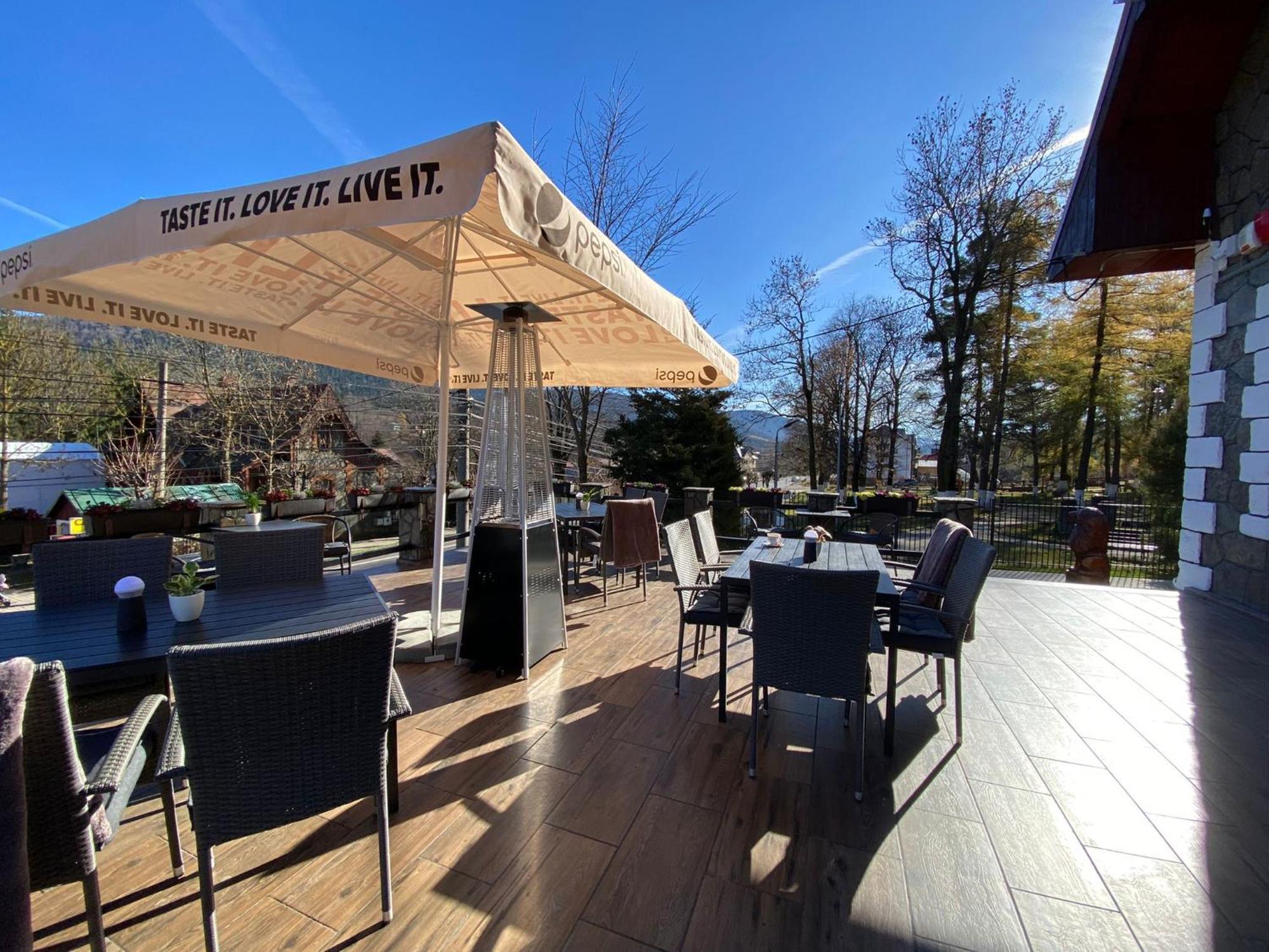 Royal Inn Busteni-Adults Only מראה חיצוני תמונה